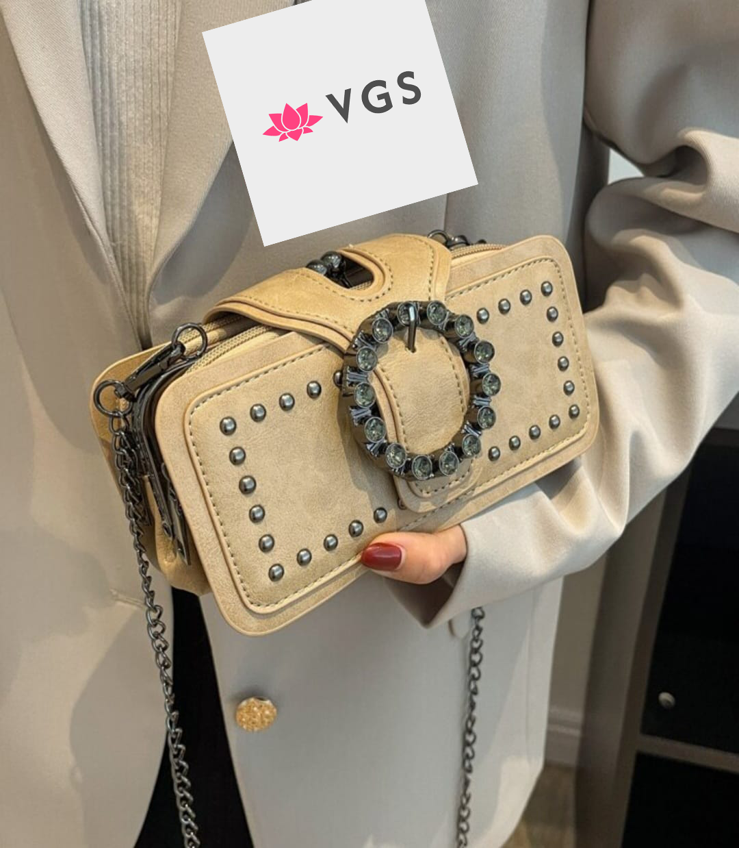 Studded Chain Crossbody Bag with Crystal Buckle Detail VGS-F0I0D0O1