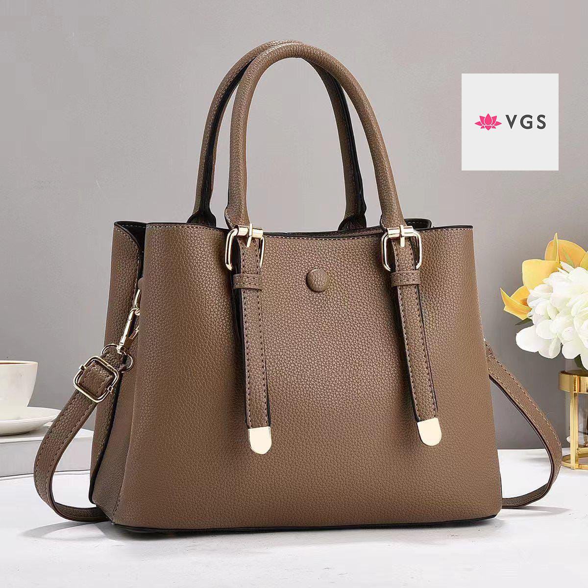 Contemporary Tote with Gold Hardware VGS-0F0F02