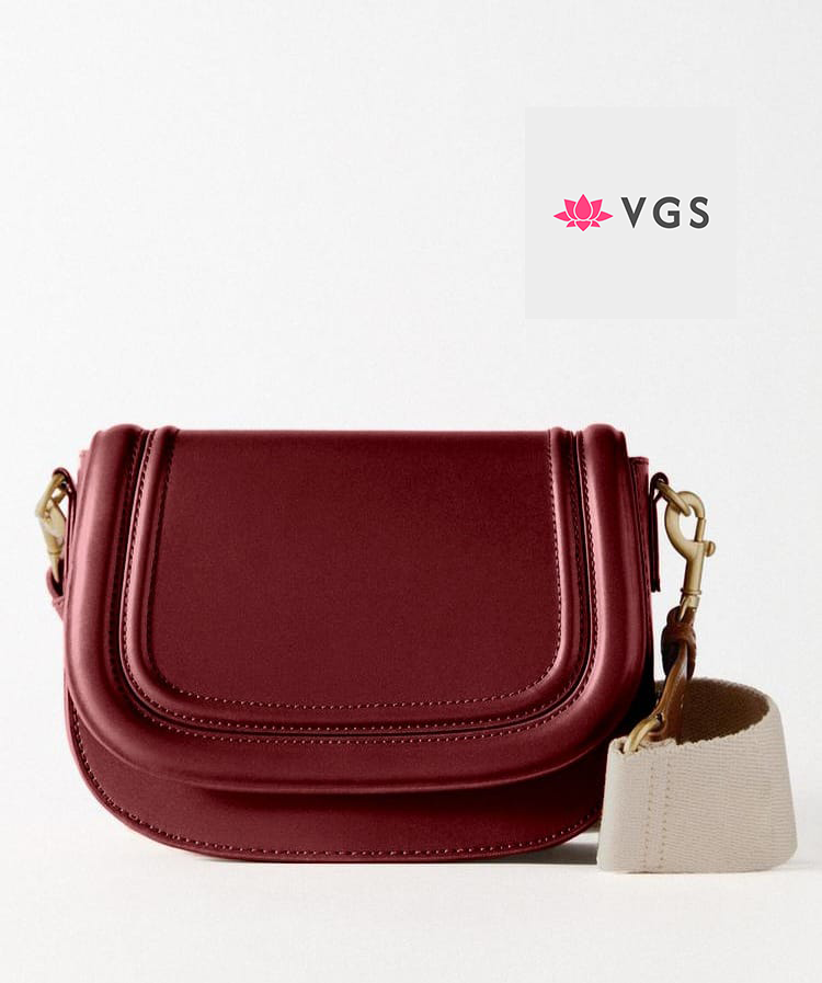 Classic Saddle Crossbody Bag with Gold Hardware VGS-0F0F05