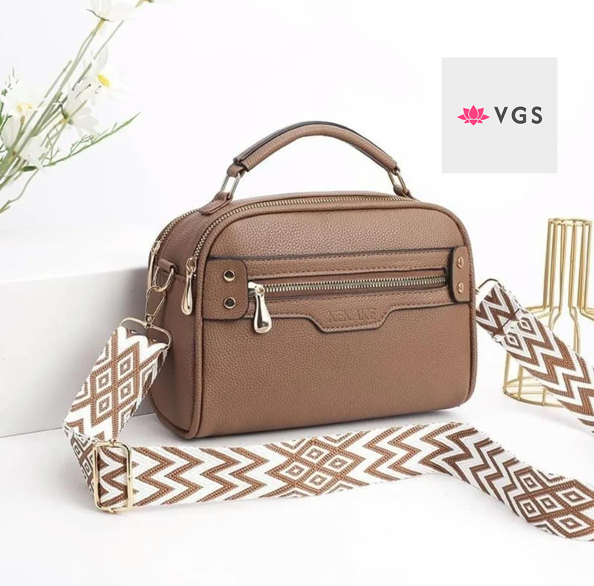 Classic Structured Crossbody Bag with Geometric Strap VGS-0F0F06