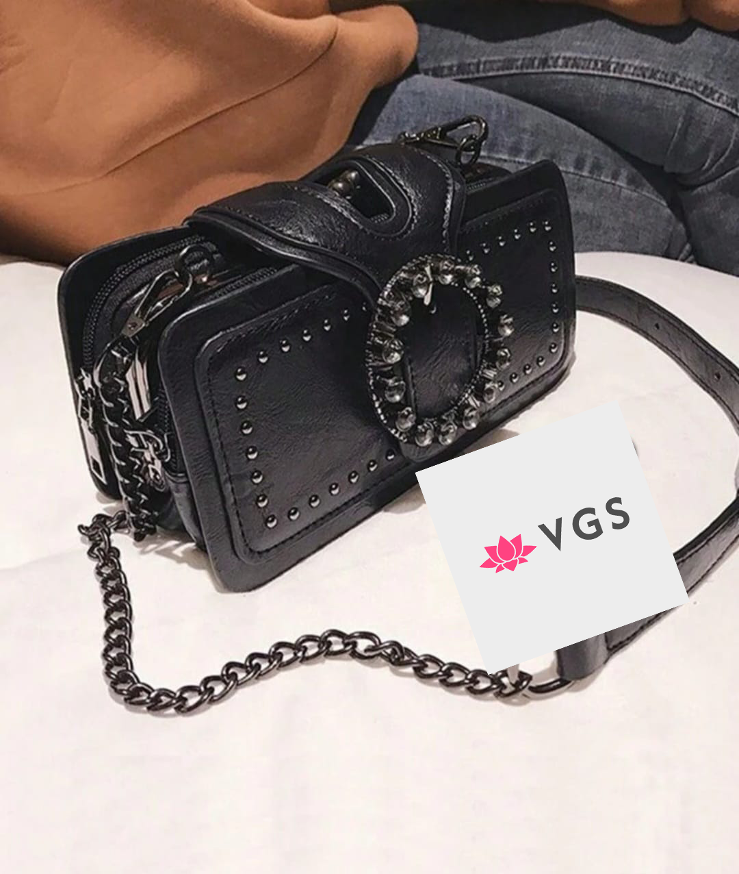 Studded Chain Crossbody Bag with Crystal Buckle Detail VGS-F0I0D0O1