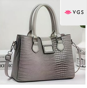 Crocodile Embossed Structured Handbag with Decorative Front Plaque VGS-0H0D04