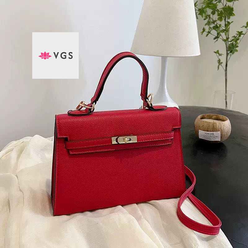 Kelly-Style Structured Handbag with Turn-Lock Closure and Crossbody Strap VGS-0H0D17