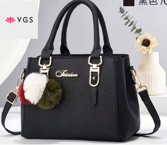 Tote Handbag with Pom Pom Charm VGS-0M0F01