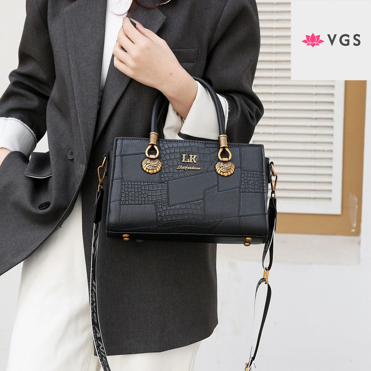 Premium Textured Tote Bag with Gold Hardware VGS-0M0F02