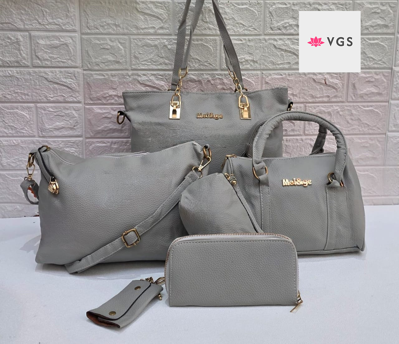 6-Piece Handbag Set - Complete Collection with Tote, Crossbody, Wallet & Accessories VGS-0S0H01