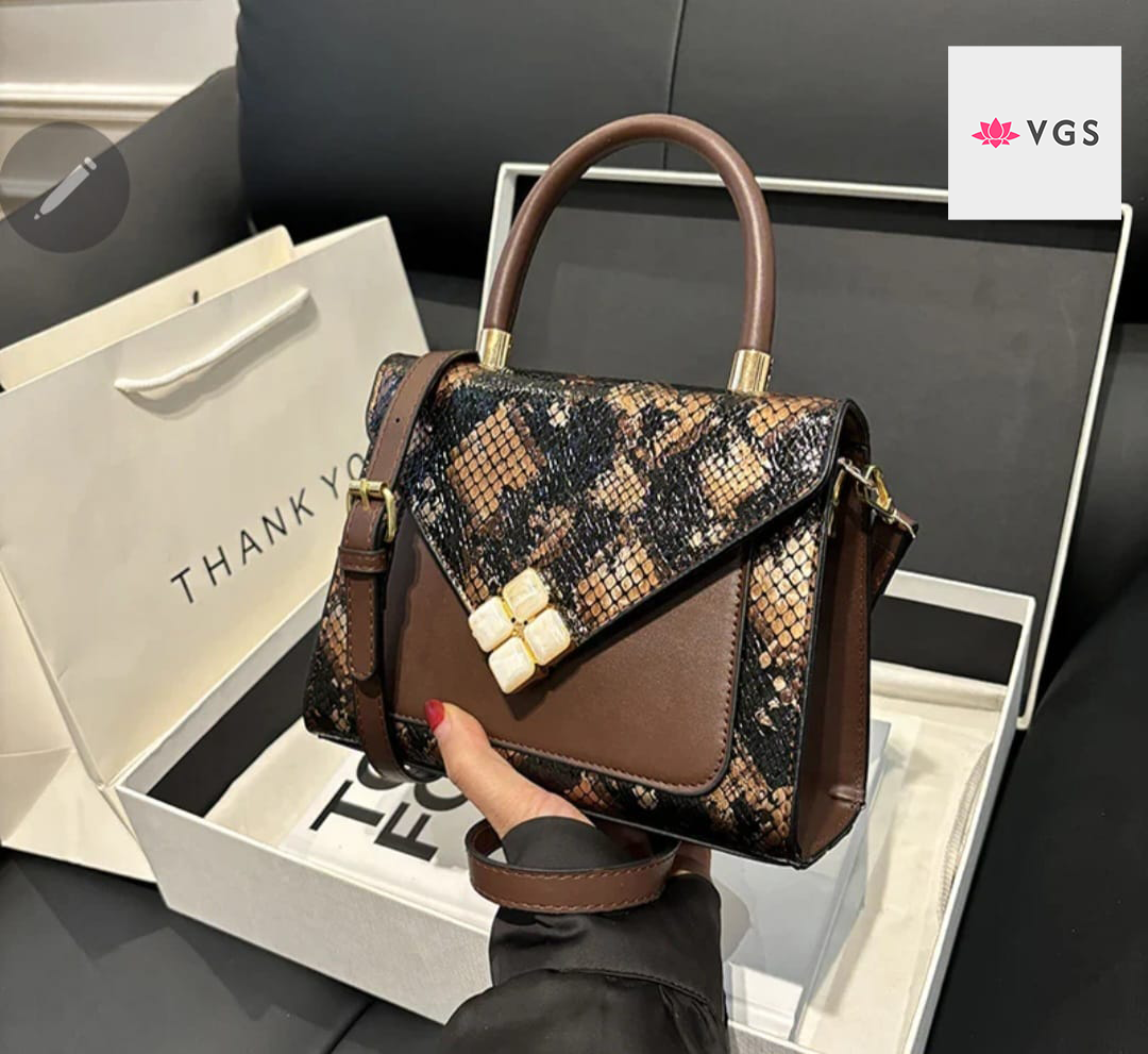 Crossbody Handbag with Diamond Lock Detail VGS-0S0H04