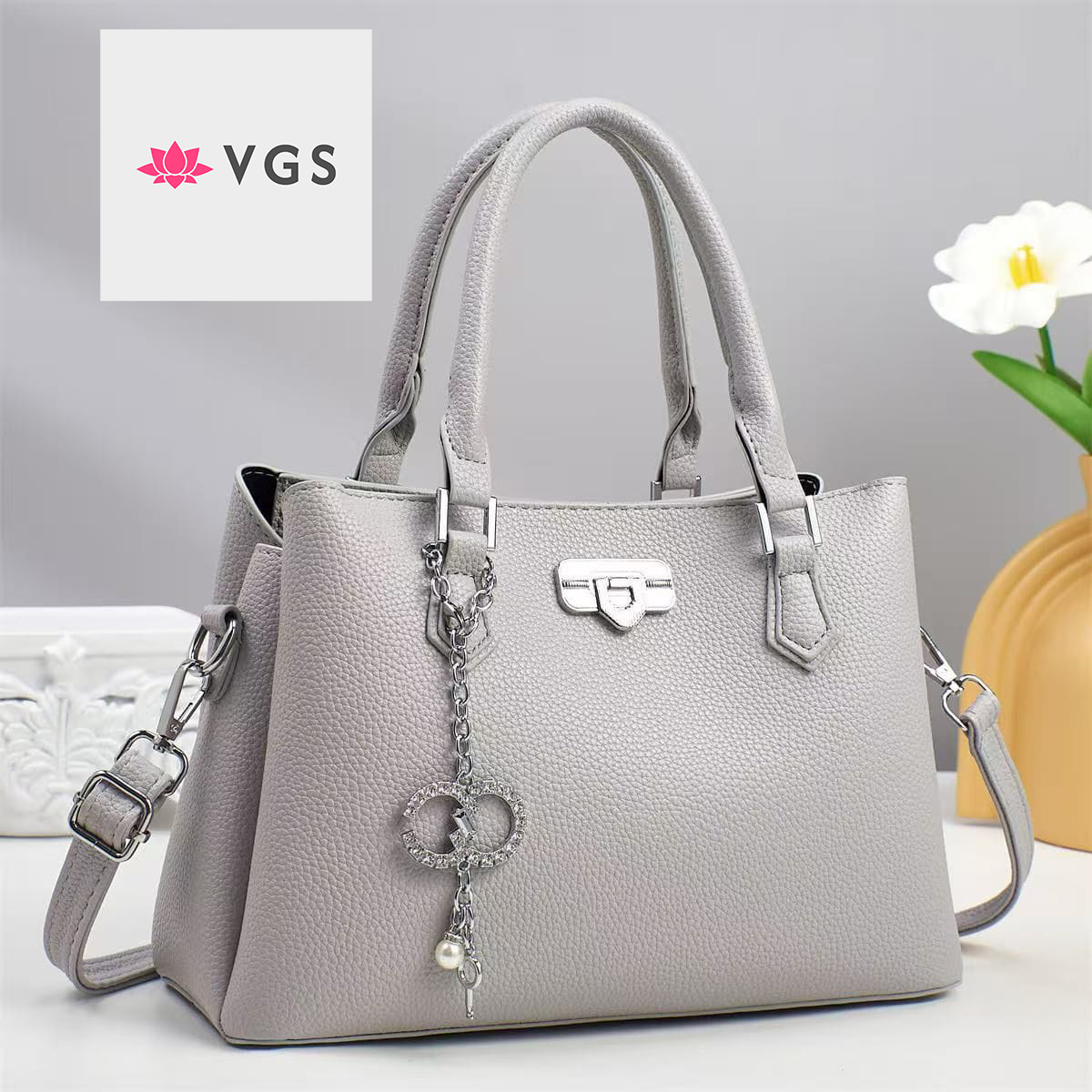 Luxury Pebbled Leather Tote Bag with Crystal Double-C Charm VGS-0H0D14